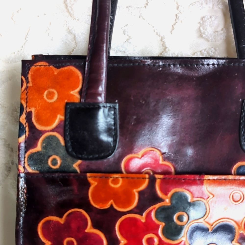 100% Genuine Leather Plum Colored 🏵️Flower Power -Vintage Leather Handbag/Tote - Picture 7 of 15